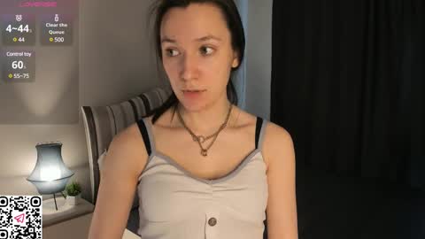 Snapshot of naiamo chatting on March 8, 6:10 am Sonny online show from March 8, 6:10 am