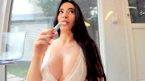 Naila online show from March 25, 7:03 am