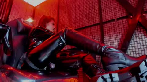 Naila online show from October 11, 3:32 pm