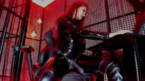 Naila online show from October 27, 1:37 pm