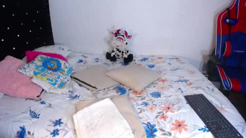 Snapshot of nairovi_cherry chatting on April 7, 1:55 pm Nairovy online show from April 7, 1:55 pm