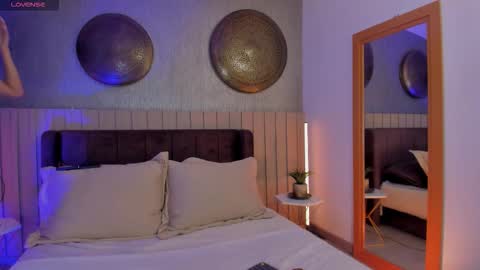 Naisha Ford online show from November 8, 2:34 am