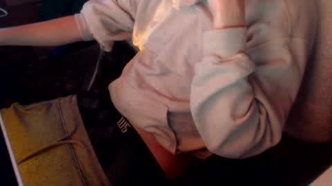 Drew online show from September 29, 4:17 am