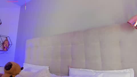 Snapshot of nakamura_san chatting on February 10, 10:41 am INSTAGRAM m2221 online show from February 10, 10:41 am