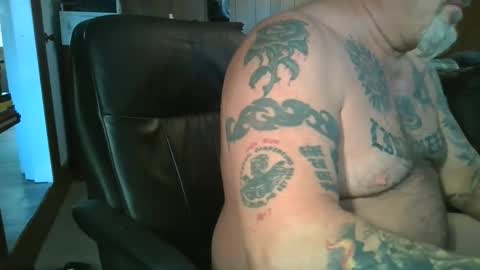 Snapshot of naked4plaync chatting on December 6, 9:02 pm naked4plaync online show from December 6, 9:02 pm