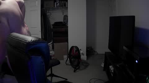 naked_and_alone online show from July 1, 9:00 am