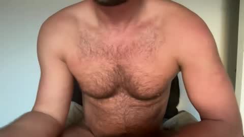Snapshot of naked_dude25 chatting on May 8, 5:46 am naked_dude25 online show from May 8, 5:46 am