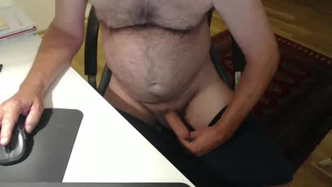 Snapshot of nakedwanker10 chatting on May 1, 3:22 am Nakedwanker10 online show from May 1, 3:22 am