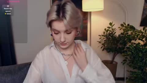 Kate online show from December 3, 12:25 pm