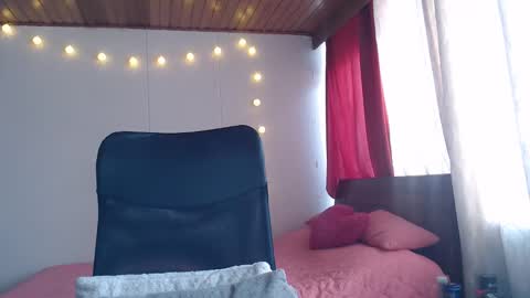 Snapshot of nala_foster chatting on December 3, 3:11 pm Nala online show from December 3, 3:11 pm