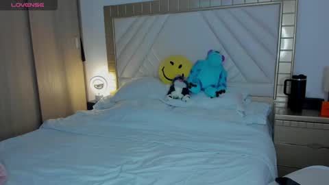 Snapshot of nalah_gomez_ chatting on January 21, 9:36 pm Nalah online show from January 21, 9:36 pm