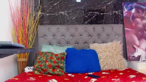 NALAROY online show from December 24, 5:23 pm