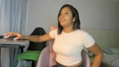 nami_sam online show from December 4, 12:14 pm