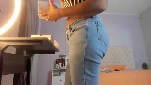 nami_sam online show from December 23, 2:28 pm