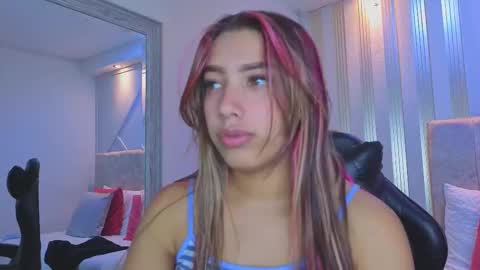 nami_sweet_ online show from October 27, 12:09 pm