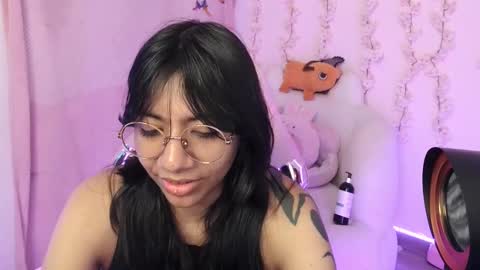 nami_usagi online show from November 27, 4:53 pm