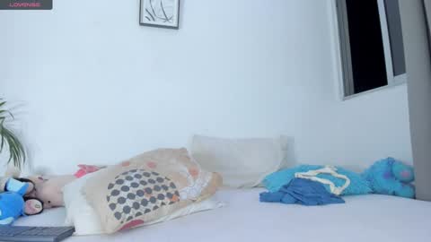 Snapshot of namibergman_ chatting on January 3, 4:22 am N A M I - OF namibergmant online show from January 3, 4:22 am