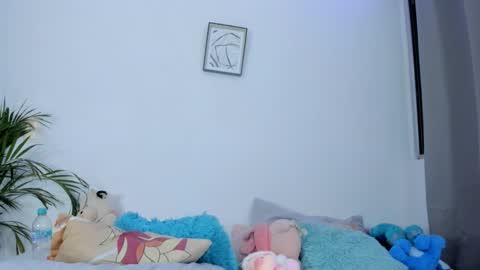 Snapshot of namibergman_ chatting on January 17, 3:12 am N A M I - OF namibergmant online show from January 17, 3:12 am