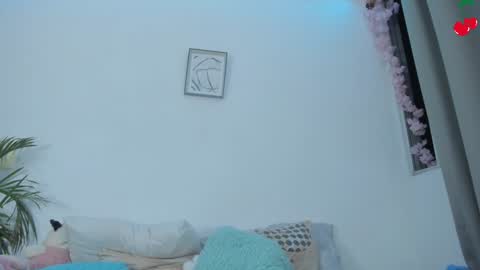 Snapshot of namibergman_ chatting on February 1, 2:37 am N A M I - OF namibergmant online show from February 1, 2:37 am