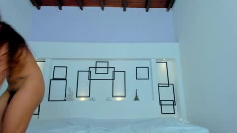 Namoi Smith online show from January 27, 9:34 am