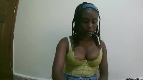 nana2095 online show from October 18, 10:38 am