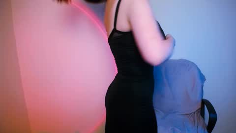 your candy  online show from February 25, 4:53 pm