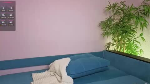 Maeve online show from October 28, 2:04 am