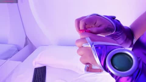 NanaOsaky online show from November 28, 12:08 pm