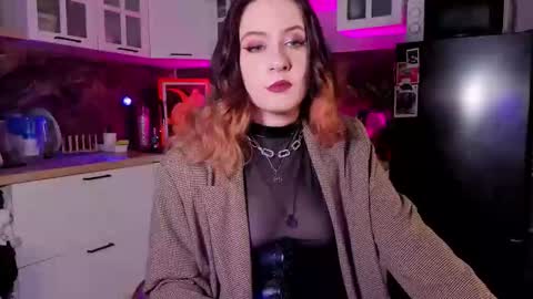 Nana online show from April 3, 9:57 pm