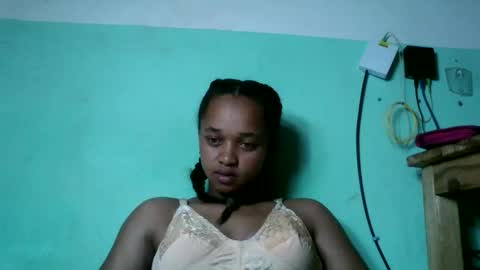 Snapshot of nandrianina416143 chatting on March 2, 5:08 am nandrianina416143 online show from March 2, 5:08 am