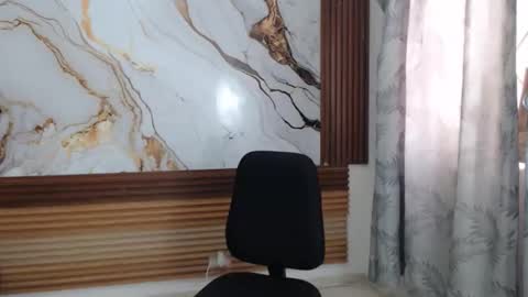 nanis online show from October 22, 4:18 pm