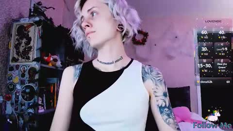 Monday-Friday 12-4 AM and 6-9 AM New York time online show from November 5, 8:31 pm