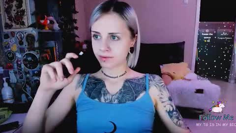 Monday-Friday 12-4 AM and 6-9 AM New York time online show from December 13, 10:04 pm