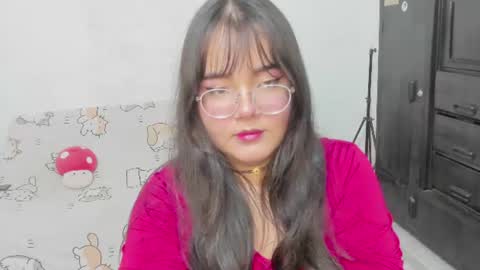 Snapshot of naoko_uwu chatting on June 16, 1:19 am Naoko online show from June 16, 1:19 am