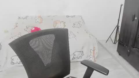 Snapshot of naoko_uwu chatting on June 17, 1:01 pm Naoko online show from June 17, 1:01 pm
