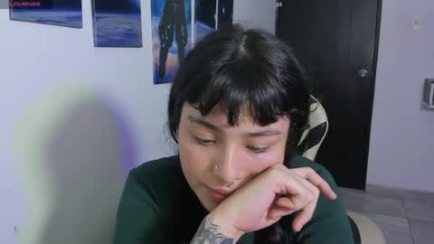 Snapshot of naomi_berckley chatting on July 31, 6:57 am naomi_berckley online show from July 31, 6:57 am