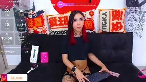 naomi_femme online show from May 12, 11:29 am