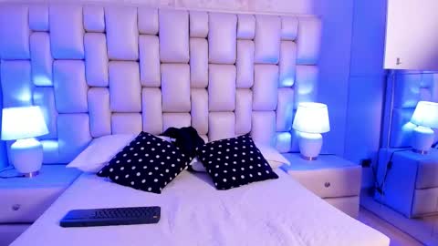 Nao online show from January 17, 11:15 am