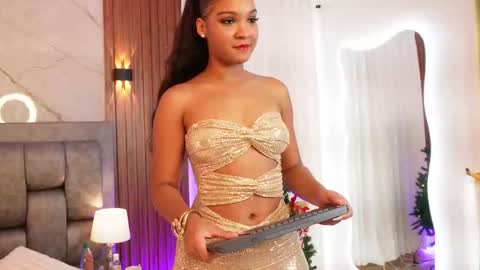 Naomi online show from December 13, 8:14 pm