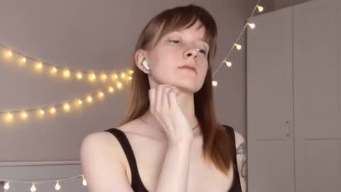 Naomi online show from April 4, 3:09 pm