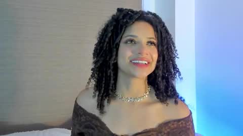 naomidawson online show from October 21, 11:49 pm