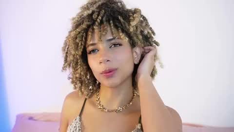 Snapshot of naomidawsonn chatting on May 28, 11:57 pm naomidawson online show from May 28, 11:57 pm