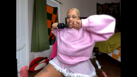 Naomigiirl6 online show from December 23, 3:12 pm