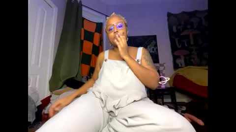 Naomigiirl6 online show from January 14, 5:23 pm
