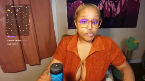 Naomigiirl6 online show from February 7, 12:20 am