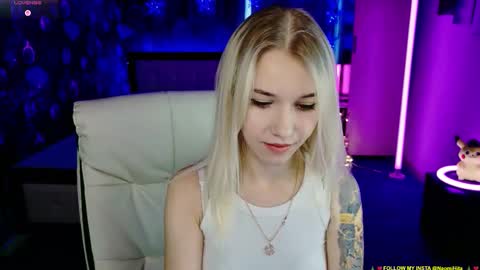 Snapshot of naomihita chatting on January 18, 11:03 am naomihita online show from January 18, 11:03 am