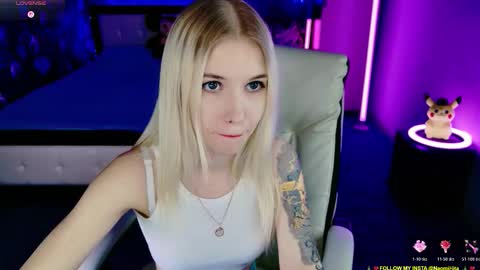 Snapshot of naomihita chatting on February 3, 5:18 pm naomihita online show from February 3, 5:18 pm