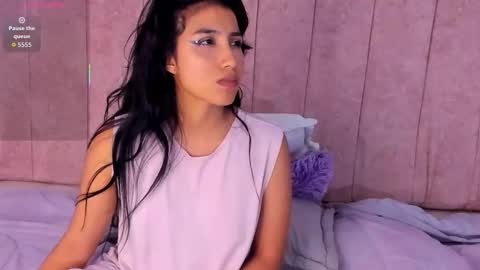 naomiiii   online show from September 12, 5:07 am