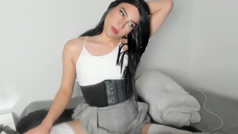 Naomi Moore online show from October 9, 11:36 pm