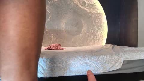 Snapshot of naomiqueents chatting on November 15, 2:57 pm Naomi Qeents online show from November 15, 2:57 pm